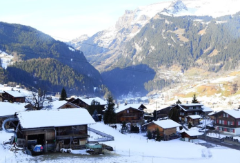 瑞士菲舍塔尔少女峰+欧洲之巅火车站+施皮茨小镇+图恩湖一日游【10小时包车·行程自由·可协商合理安排出行】