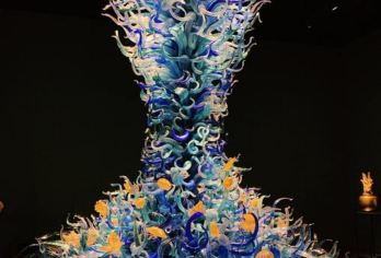 美国西雅图奇胡利玻璃艺术花园一日游/行程可调-可定制多日【精选热门景点，高效游玩不走回头路，深度了解文化内涵，贴心服务保障，轻松享受旅程，性价比超高的旅行。】