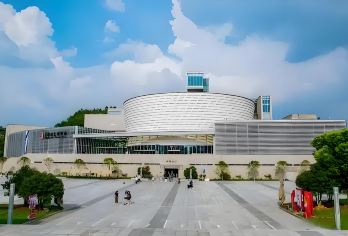 景德镇中国陶瓷博物馆半日游【电子讲解+漆扇体验+代约博物馆】【打卡网红“无语佛”、“鸡哔你”】