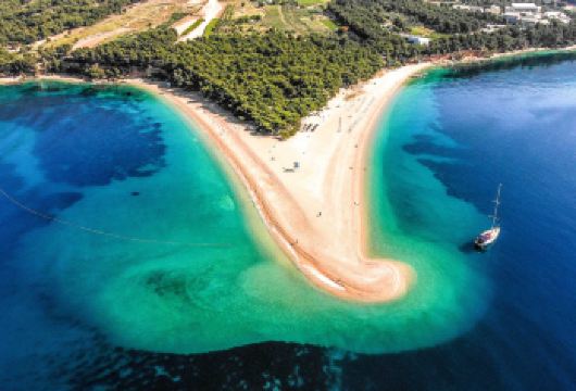 比舍沃岛蓝洞+帕克林斯基群岛+赫瓦尔主教座堂+布拉奇岛包车【精品包车，私享空间，上门接送，轻松出行】