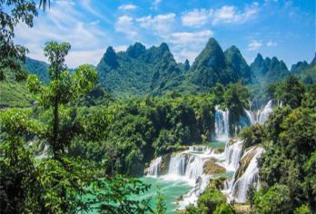 广西明仕村+德天跨国大瀑布风景区汽车纯玩一日游（南宁往返）【纯玩无购物】