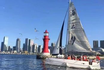 大连环市星海广场帆船出海1日游 高铁游| 沈阳出发|可选单程【文艺和浪漫的邂逅 碧海蓝天与海鸥作伴】