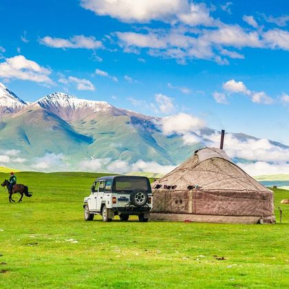 内蒙古呼伦贝尔大草原+莫尔格勒河景区+天下草原游牧部落一日游