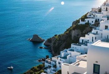 巴塞罗那高迪建筑三件套与山海之旅一日游【中文司导10H服务】【西班牙专业司导，可定多日，团建，商务出行，可全程私家定制（球赛也可以代订）详情请私客服小天】