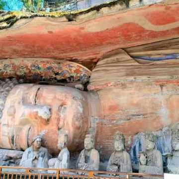 大足石刻一日游【双石刻+石刻博物馆 2-8人小团 含讲解】