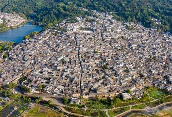 腾冲热海+滇西抗战纪念馆+叠水河+和顺古镇一日游【8人小团】【2-8人商务小团舒适出行，范围内酒店接送；】