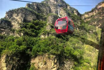 山西长治太行山大峡谷+通天峡包车一日游中英文服务【千峰竞秀太行魂，万壑流泉通天韵，玻璃栈道悬云海，山水长治醉人心】