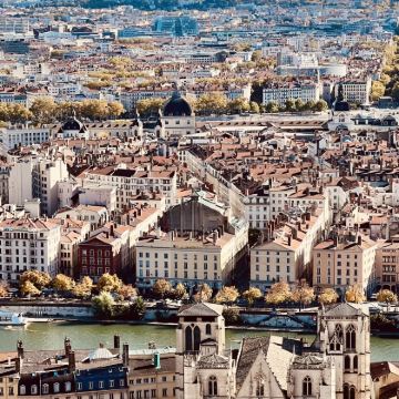 法国里昂：富维耶山+里昂主教座堂+里昂老城+沃土广场【中文】