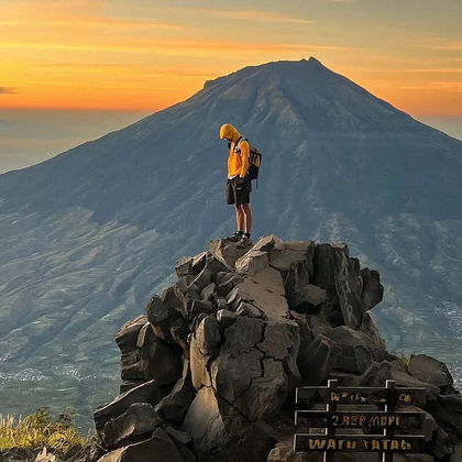 印度尼西亚龙目岛林查尼火山二日游