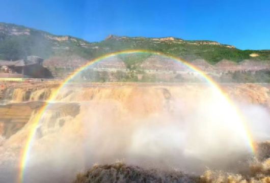 山西黄河壶口瀑布旅游区+小西天+广胜寺包车游【悟空同款：游戏取景地热门景点1：1还原游戏场景。小西天：观精美悬塑艺术。黄河壶口瀑布：磅礴气势】