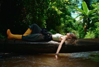 西双版纳大黑山南帕热带雨林徒步小团一日游【爱伲族/小众线路】【奇妙的雨林穿越：开启你的野趣冒险之旅，探秘原始绿野仙境，古木参天，溪流潺潺，每一步都是自然的馈赠！】