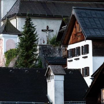 奥地利哈尔施塔特+圣吉尔根+富施尔湖【私享包车+按需定制】