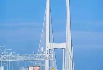 探索双桥-深中大桥港珠澳大桥海底隧道人工岛渔女日月贝/私家团【探秘百亿跨海工程 体验深中大桥带来的快感，看“像瀑布般的天幕”】