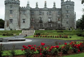 爱尔兰都柏林+威克洛山脉国家公园一日游/行程可调-中文专车【精选热门景点，高效游玩不走回头路，深度了解文化内涵，贴心服务保障，轻松享受旅程，性价比超高的旅行。】