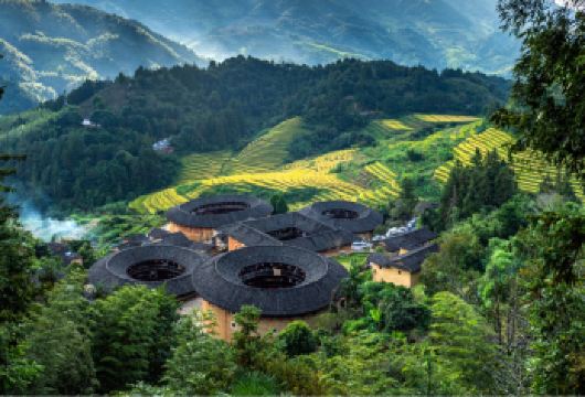 南靖云水谣古镇+田螺坑土楼群（四菜一汤）一日游【泉州出发，精品小团，全程高速，能节约3h车程时间，打卡电影同款云水谣。】