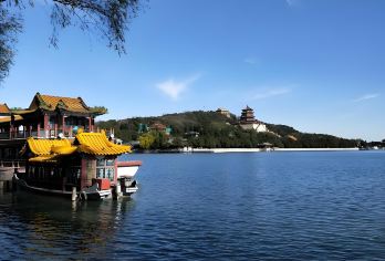 颐和园半日游（乘船探秘慈禧水道，中英文讲解，上下午可选小包团【皇家专属水道：探秘慈禧太后的「水上御路」，还原 “皇室避暑专线” 的私密体验。】