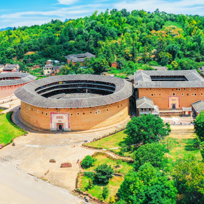 永定土楼王+南靖云水谣一日游1-8人VIP小团双景区纯玩