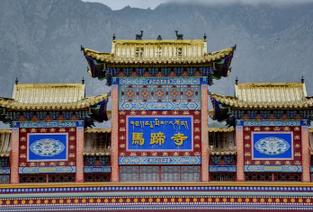 张掖马蹄寺+平山湖一日游【纯玩8人内精品小团/市区上门接送】【[纯玩无购物]充足游玩时长，拒绝走马观花，全程纯玩无购物】