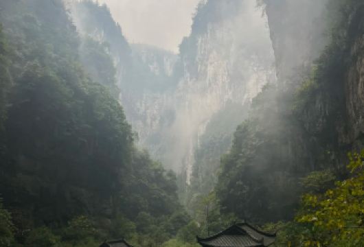 【VIP2-8人团】武隆天生三桥+龙水峡地缝+画廊观景一日游【[轻奢出行]自由定制、娱乐体验式当地自驾旅行。】