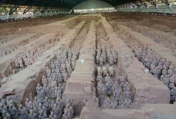 西安兵马俑+西安千古情一日游【12人小团/资深导游讲解】【[精致小团]亲子游/情侣游/闺蜜游，出发时间自由，睡到自然醒，专职司机带您游玩；】