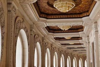 南京总统府+中山陵+美龄宫+牛首山+夫子庙秦淮河一日活动【打卡牛首山、经典总统府、美龄宫、梧桐大道线路景点全覆盖】