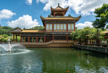 圆明新园 - 海滨公园- 香炉湾沙滩 - 珠澳海湾夜游【欣赏古典园林建筑，在沙滩上戏水游玩】