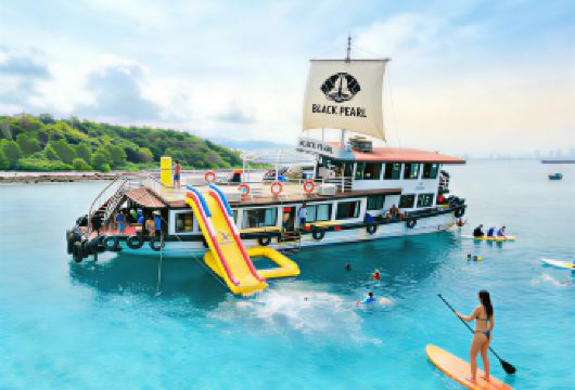 【黑珍珠号邮轮】芽庄出海三岛游+浮潜+海钓+滑梯+海鲜午餐【[丰富午餐]精致餐饮，龙虾，水果，饮料~】