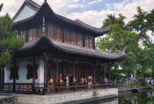 【2-10人团】南京博物院总统府一日活动含票含耳麦赠非遗体验【愿以微薄之力，让沉睡的文化遗产“活”起来，与同好共赏千年文明之美。】