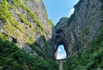 湖南张家界|天门山| 武陵源|阿凡达取景|IU与朴宝剑|xx【品质出游】