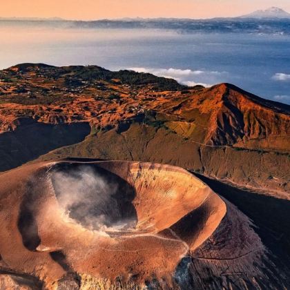 意大利卡塔尼亚-埃特纳火山熔岩洞-阿尔坎塔拉河公园-包车精选