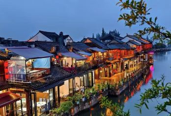 上海朱家角水乡一日游+游船+当地午餐+私人导游和汽车【全程私人导游和汽车 手摇船之旅 当地午餐】