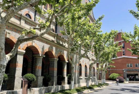 【十人小团+2小时讲解】或【上海交通徐汇或闵行校区 自由行】【[特别提醒]12周岁以下免预约入校参观游览、含12周岁以下不要拍、跟随成人入校即可。】