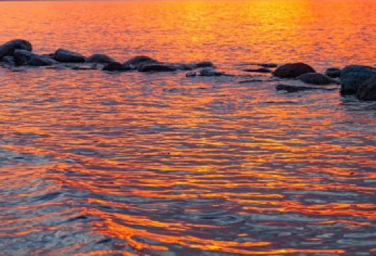 伊犁赛里木湖┃相约日落┃懒人行1日游2-6小团┃无人机航拍【[舒适座驾]严选优质司机轻车熟路】