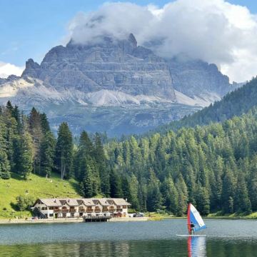 多洛米蒂东部精华｜威尼斯 - 科尔蒂纳一日环线（中文司机）