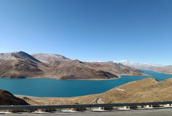 拉萨羊卓雍错+卡若拉冰川一日游【2-4人，越野车+随车氧气】【2-4人，越野车出行】
