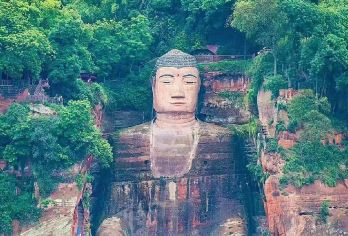 乐山大佛+三苏祠一日游【含门票·高品质纯玩·三环内免费接送】【[深度游玩]2-8人精品小团，舒适旅途，轻松畅玩!】