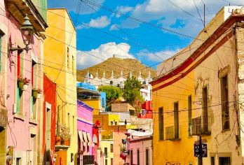 墨西哥墨西哥城市区网红景点打卡宪法广场等-包车一日游【精选热门景点，高效游玩不走回头路，深度了解文化内涵，贴心服务保障，轻松享受旅程，性价比超高的旅行。】