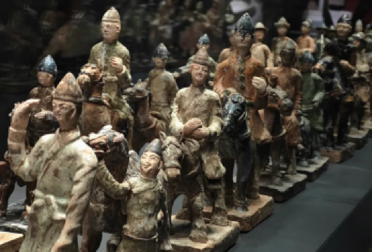 贵州省博物馆【2-15人小团+深度讲解】【[品质保障]优选商品，品质拒绝购物】