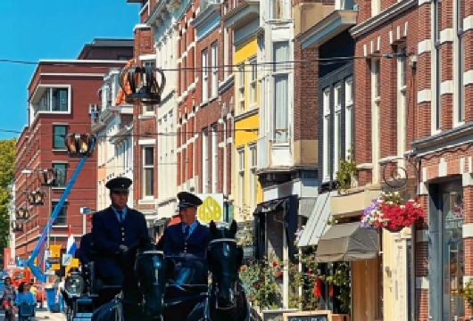 荷兰政治心脏海牙+历史名镇代尔夫特一日游【海牙与代尔夫特历史艺术线路】