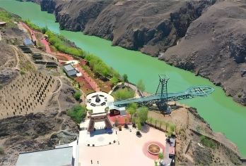 西宁-喇家遗址-禹王峡-西宁|真纯玩|无套路|拒绝早起【车辆15%空座率，严选安全舒适车辆，优秀当地老司机，熟悉路况，安全驾驶，服务态度好，待客真诚】