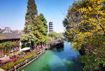 苏州往返：乌镇 | 一单一团 | 中英俄法西多语种定制包车#【[品质纯玩]拒绝走马观花式游览，资深司导一站到底式管家，行程景点可调】