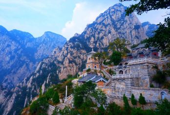 河南少林寺+龙门石窟  品质纯玩汽车一日游【包含河南两家首批5A级精华龙头景区少林寺和龙门石窟，游厚重河南不可错过的经典行程】