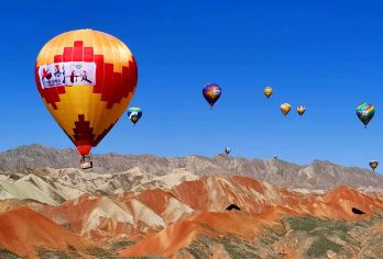 【马蹄寺+七彩丹霞一日游】大小团多套餐可选【祁连山自然风光、人文石窟、丹霞彩色丘陵尽收眼底。】