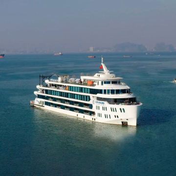 越南下龙湾一日游从下龙市/码头出发 【我们是越南本地人船队】