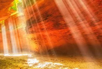 【小包团】延安甘泉雨岔大峡谷一日游【延安市宝塔区老城区内范围内上门接送、、纯玩无购物、赠送旅游人身意外险】