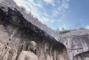 【8人纯玩轻奢小团】龙门石窟＋白马寺＋洛博免预约＋上门接送【[纯玩轻奢精品小团]8人封顶，拒绝早起赶行程！安排商务车型，上门接送，告别大散拼与仍客，让旅途更舒心】