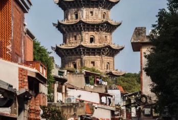 泉州蟳埔村+西街+洛阳桥+开元寺一日游【含簪花 16人小团】【含特色簪花项目】