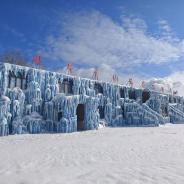 亚布力雪乡+风车雪山+森林小火车+马拉爬犁一日游