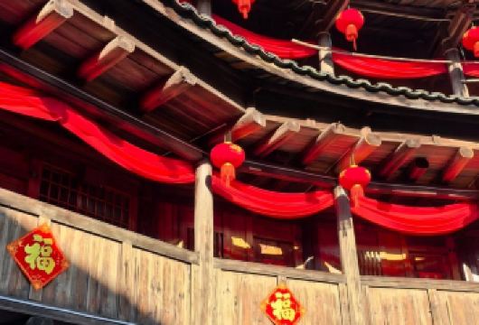 龙岩出发包车9小时一日游|打卡永定土楼高北土楼群+云水谣古镇【专车直达云水谣与高北土楼群，省去换乘劳顿，一天尽览双遗产精髓】