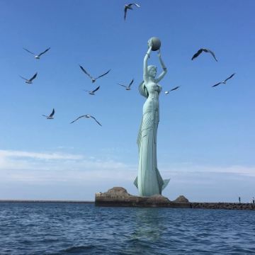 鲅鱼圈山海广场+月亮湖公园+望儿山一日游|独立包车门票自理